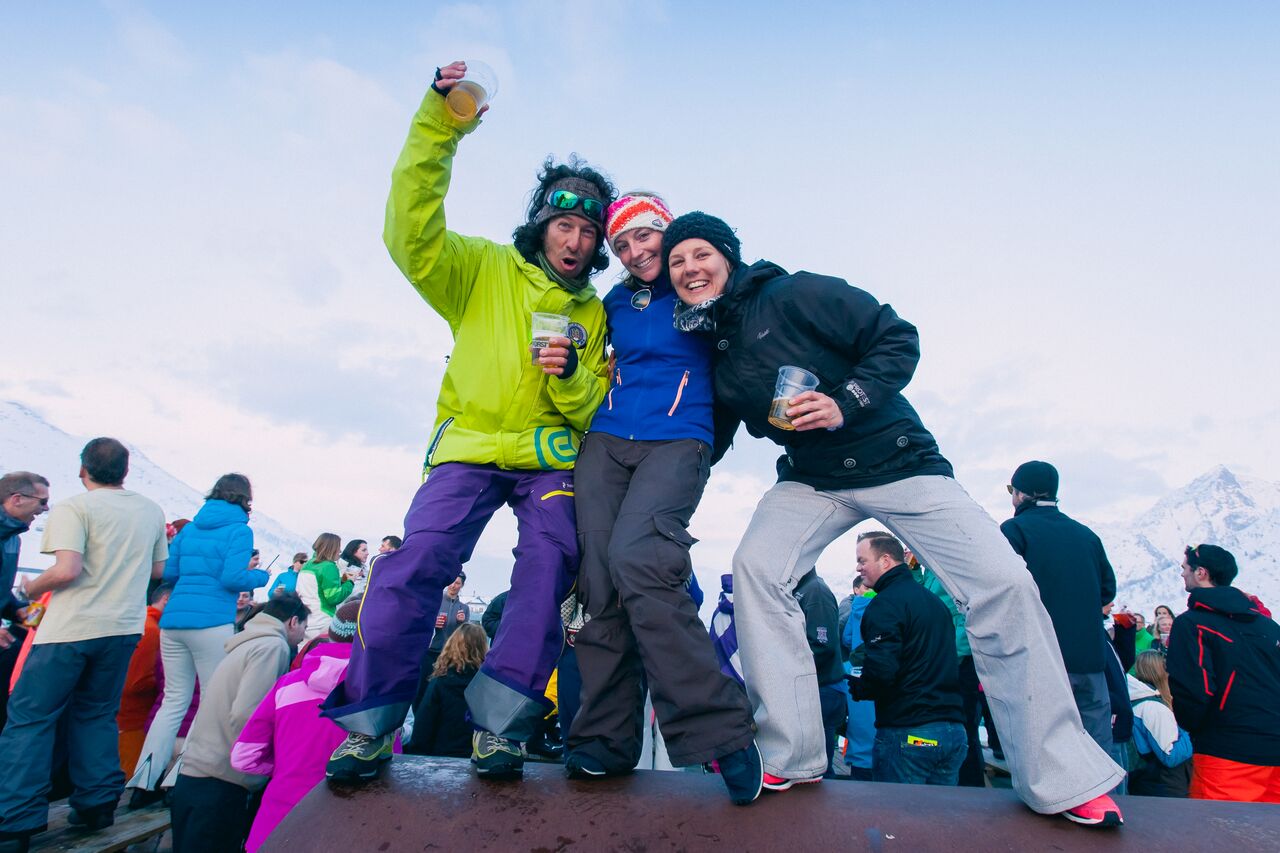 Après-ski singles 
